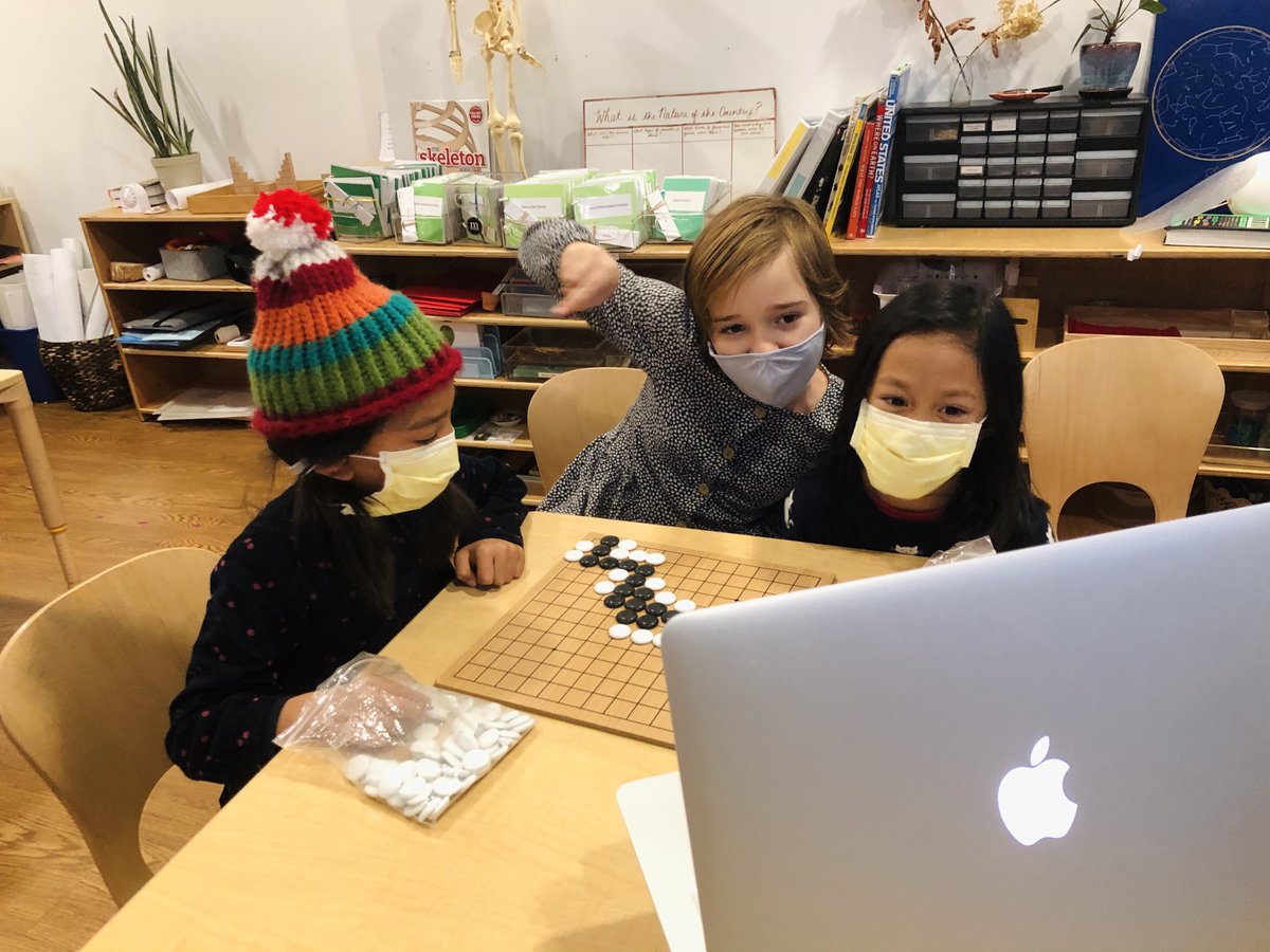MsLamMontessori's tweet photo. Our #Elementary #students had their first #online #GoChess #AfterSchool #class yesterday and it went so well! The teacher was teaching straight from #Taiwan, how cool! #MandarinOnlineClass #ExtraCurricular #fun #NYC #USA https://t.co/YeBJPZRZhH