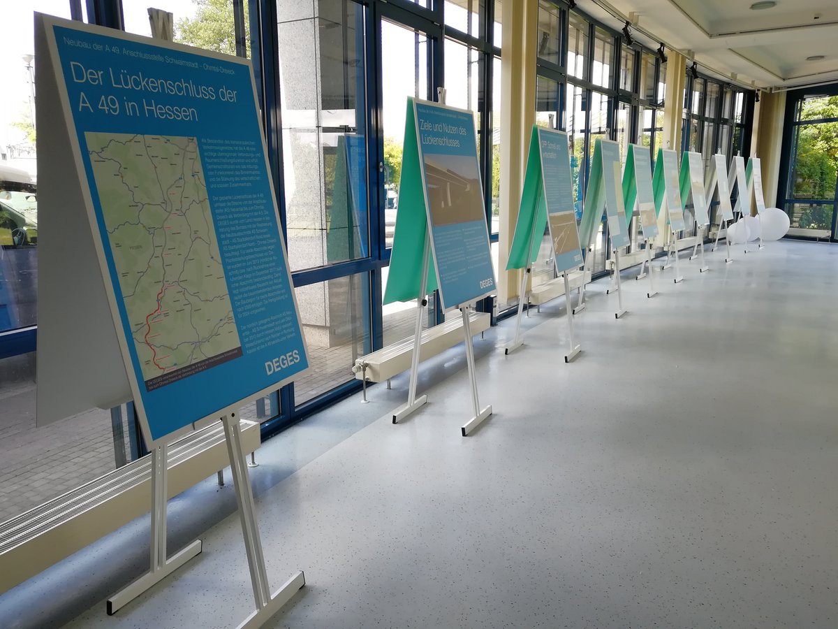 #A49 Ausstellung in Stadtallendorf verlängert! Auf mehreren Schautafeln können Sie weiterhin mehr über das Projekt erfahren. Öffnungszeiten sowie eine digitale Version der Ausstellung finden Sie hier: bit.ly/3jAQOPt