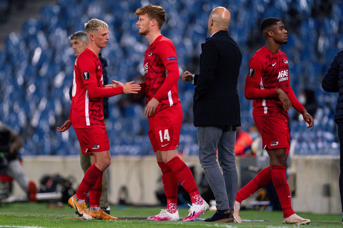 Wie van de 3 spitsen van #azalkmaar mag het zondag tegen FC Emmen proberen? De man in vorm Albert Gudmundsson, Ferdy Druijf, woensdag in een oefenpotje met #Ajax goed voor een hattrick, of toch gewoon weer Myron Boadu? Interessant. <a href="/AZAlkmaar/">AZ</a> <a href="/FC_Emmen/">FC Emmen</a> @AZAlkmaarFC <a href="/snjallbert/">Albert Gudmundsson</a>