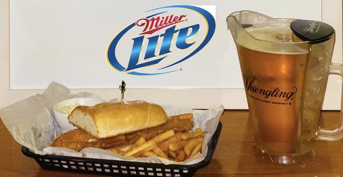 JiggersPub's tweet photo. F R I D A Y 🍺😋

•The Bigger Jigger Fish Platter $2 off 
•Miller Lite Pitchers $6

#jiggerspub #millerlite #fishsandwich
#fridayspecial https://t.co/DplHKuiL5r