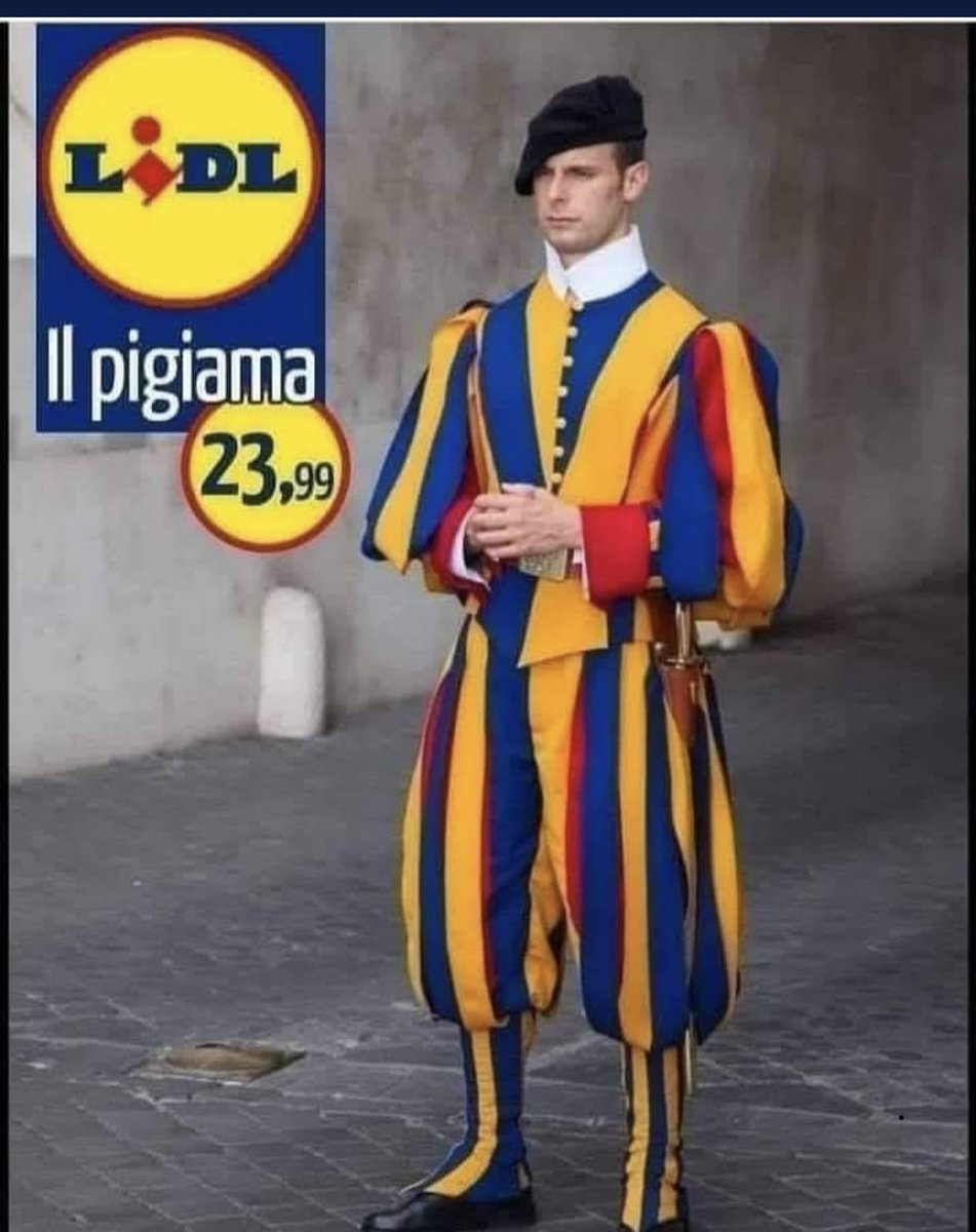 ivan_ruggeri's tweet photo. Lidl launches new Italian designer pijamas. #Lidl #tescoadvert #ASDA #LidlFanCollection https://t.co/EnFct5ggWB