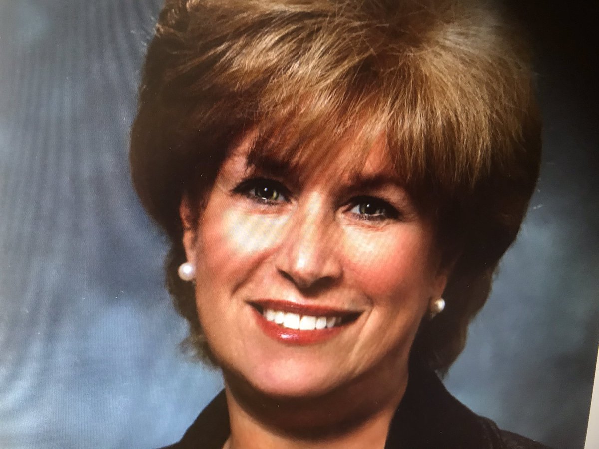 .@NYPQueens .<a href="/Godfrey17Mary/">Mary Godfrey</a> Congratulations to our President Jackie Mucaria on her 20th anniversary at NYP.  🎉✨🍾🥂. Your commitment to quality and compassionate leadership style make all of us proud and fortunate to be on your team. 👏👏👏👏👏