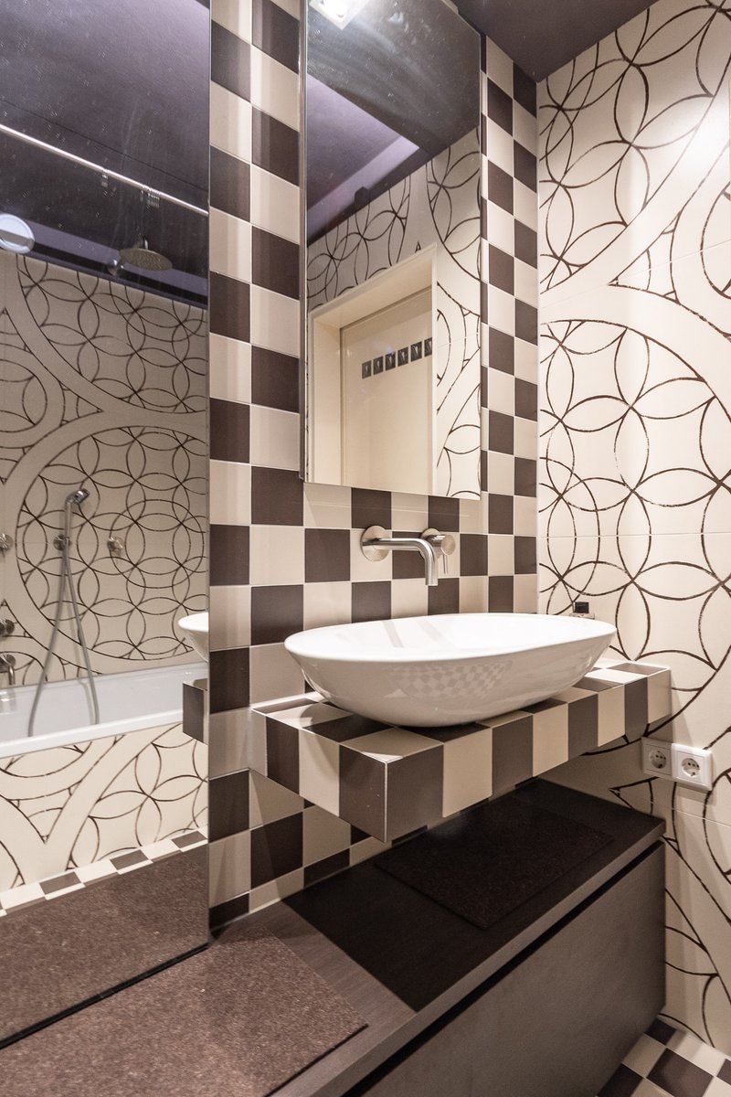 Mandala with chekerboard.