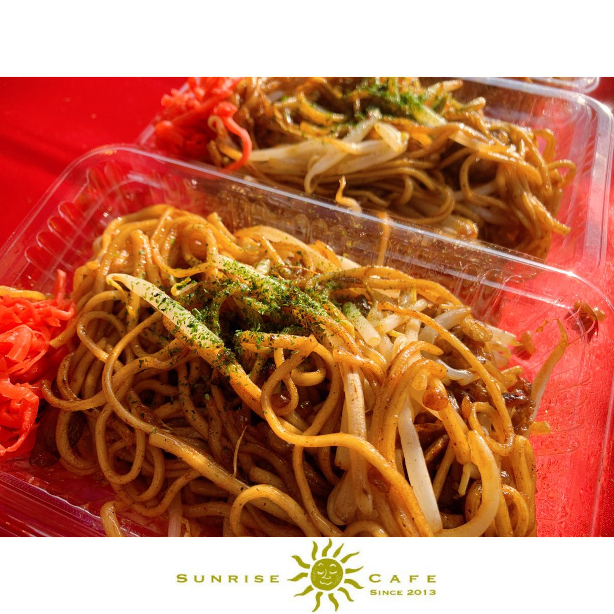 Sunrise Cafe 21日は大分トリニータ 対 川崎フロンターレ戦にて 名水美人 トリニータもやしを使用した焼きそばの販売です トリカフェの中鉄板一家のテントでお待ちしております 10 30オープンです スタグル サッカー スタジアムグルメ できたて