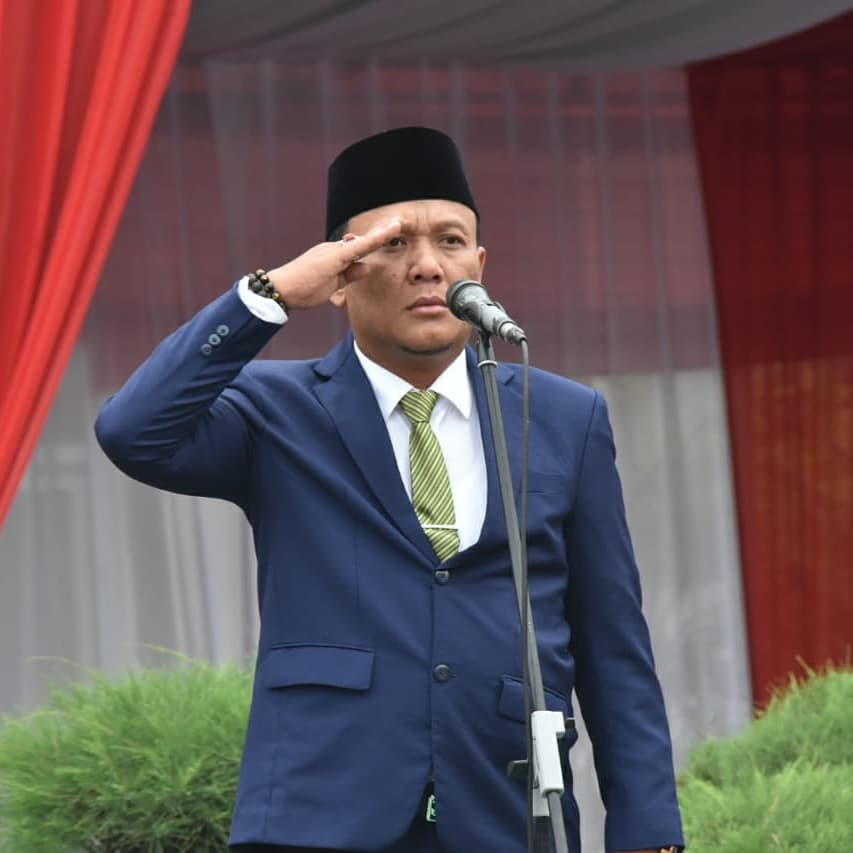 ntshabigail's tweet photo. Kabar gembira untuk yang masih nganggur, Kang Jimmy akan bekerja sama dengan 1500 pimpinan perusahaan di karawang untuk membuka lapangan pekerjaan,
hanya JENIUS yang punya rencana ini. pilih 03
#Bupatikarawang
#BupatiBaruKarawang
#KangJimmy03
#JENIUS
#09Desemberpilih03 https://t.co/NrczA6MVmQ