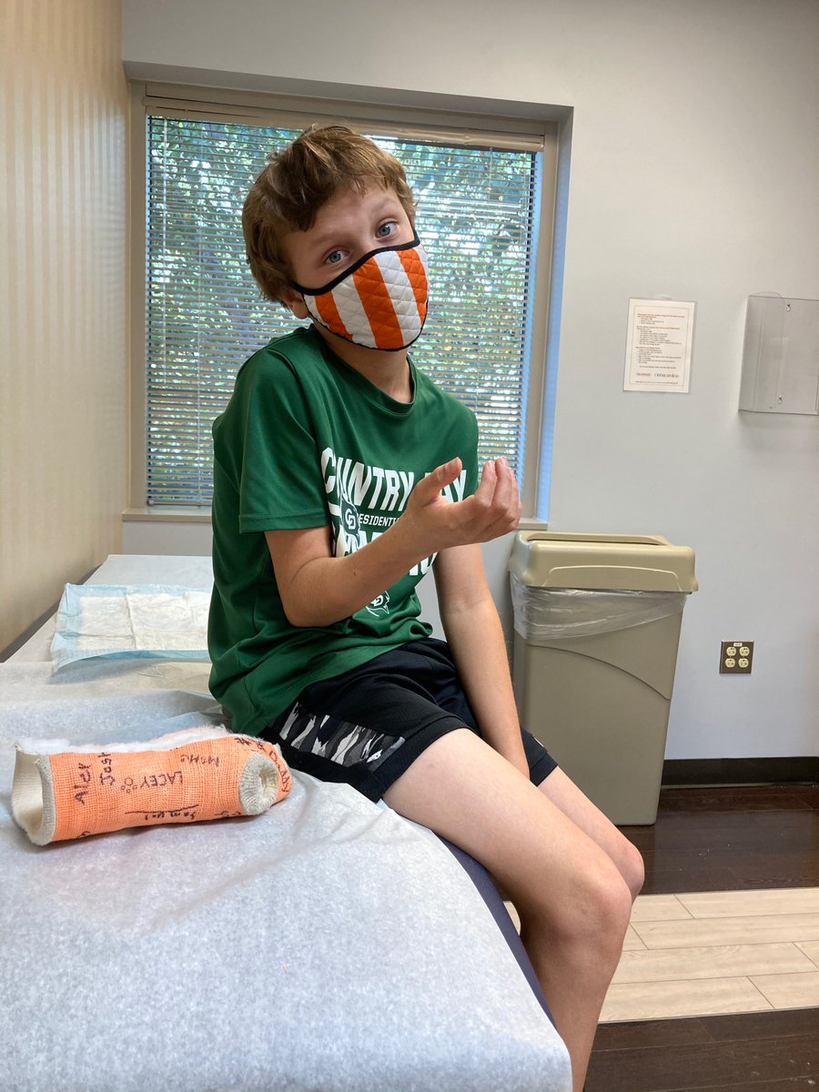 OrthoCarolina's tweet photo. That funny feeling when you get your cast off ๐
Have a great OrthoCarolina story? Share it with us at stories@orthocarolina.com to be featured!
#FeelgoodFriday #CastRemoval #YouImproved #YourCareYourWay https://t.co/cBFbFOAjya