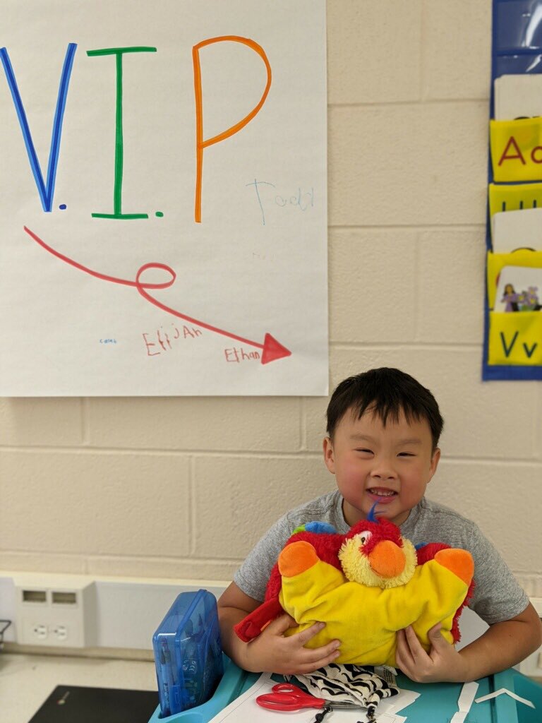 holbrooksclass's tweet photo. What's your favorite thing about Shuford ?🦉
Looking at you 😭🤣😭🤣 rip my heart out. 
@Principal_SES @NCCSschools @shufordnccs https://t.co/5ZQJYIWg0W