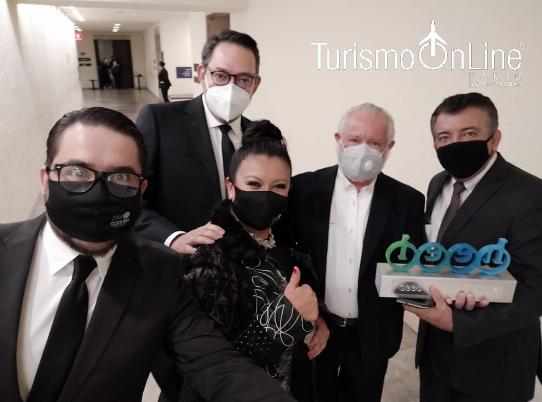 Movaanxa's tweet photo. Fuimos parte de la 5a edición de los #PremiosHeel 2020 los premios de la industria del #TurismoDeReuniones nominados con nuestro medio de casa @turismoonradio categoría a medio especializado #TurismoOnLineRadio #VocerosDelTurismo
#MeetingPlanners #EventsProfs #MICEworld #Movaanxa https://t.co/NFcEaY7hS3