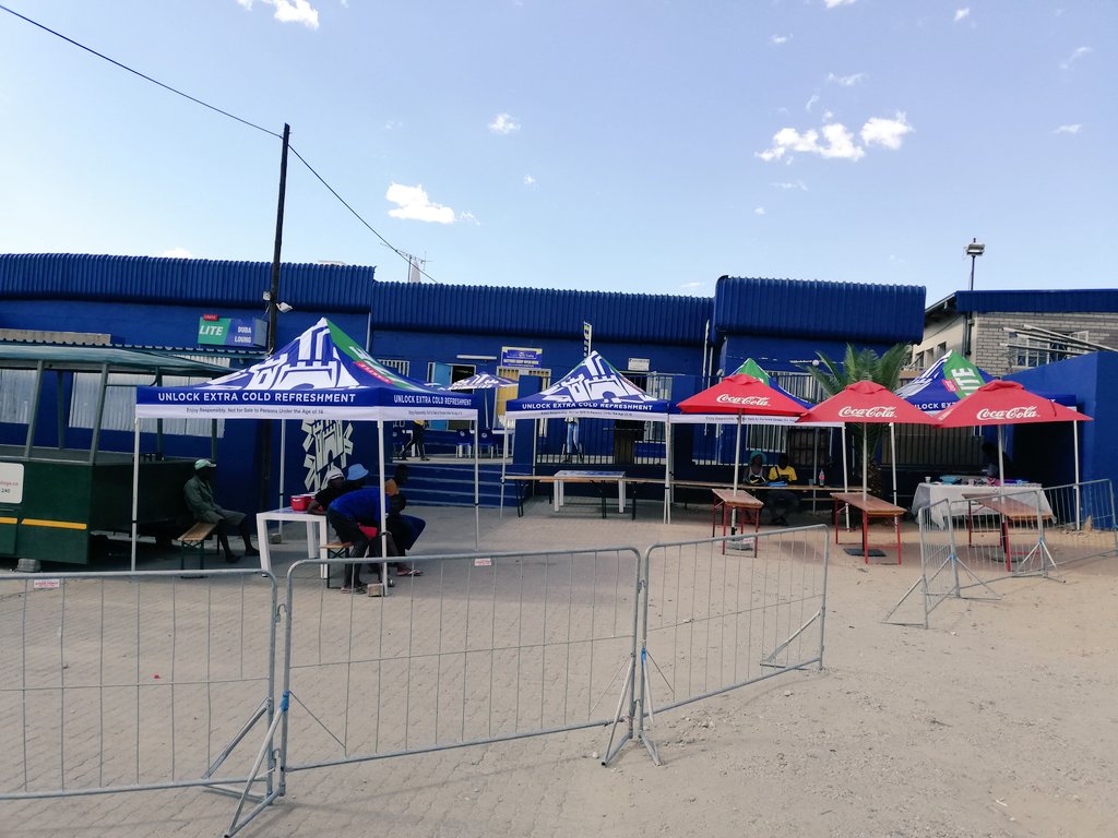HansNamutewa's tweet photo. The set is Done at Dubai Lounge, Kassi Chills Weekend Party, turn up and have fun, Bikini Car wash, Local brands, Kapana, Owela womanghete, Dancing competitions, Hookahs, PST betting, Diebagos Hot Dogs and Massive Show #Kassi_Chills #Support_Local. #DUBAI_VIP_LOUNGE https://t.co/QKWjbfLaMp