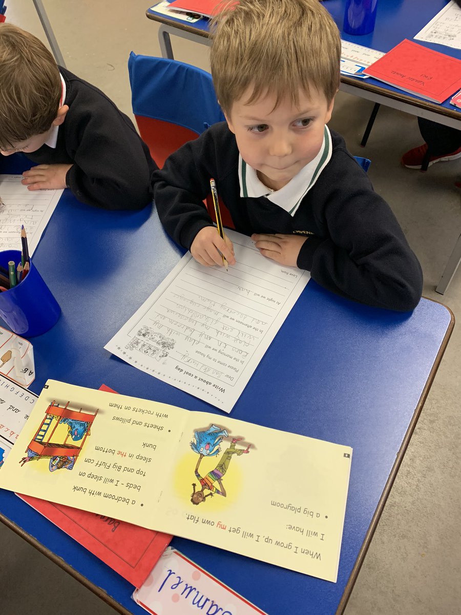 DaveniesPrePrep's tweet photo. #year1 are making great progress with their #earlyliteracy skills with the help of the @RuthMiskinEdu Read write Inc programme. #phonics #reading #writing #perseverance https://t.co/7q0MGXtyeD