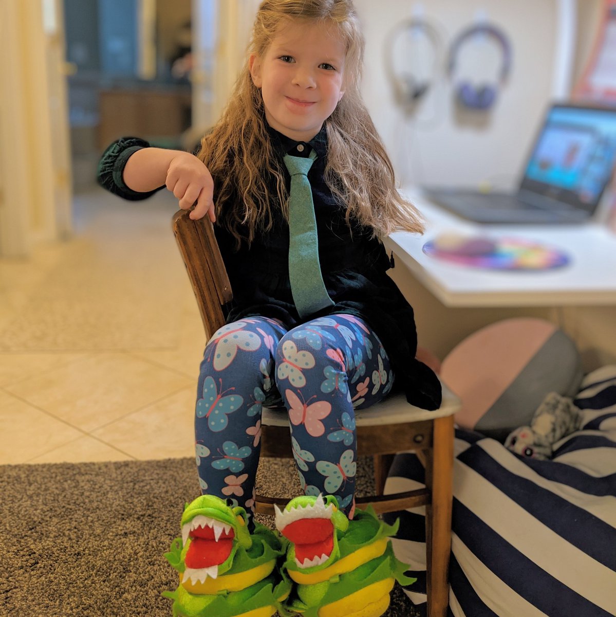 drawthree's tweet photo. Hey, @Nantucketaacps - This little lady is all business up top and ready to party on the bottom! #aacpsawesome https://t.co/vkGKsmhEZg