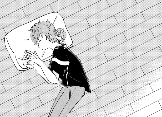 フォロワが呟いてた「床でお昼寝してるヒロクンが寒そうだからくっつくりんねぬい」 