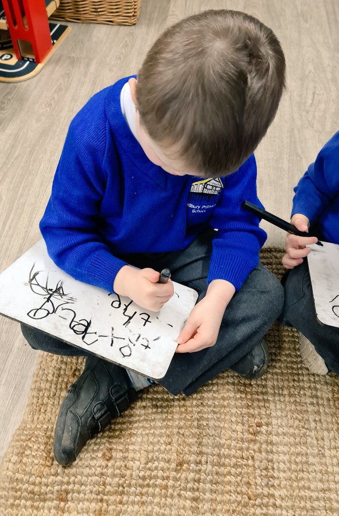 RSW_LPS's tweet photo. Great work on our tricky words today! @REC_LPS @Writing_LPS https://t.co/CEA5Hv7Gth