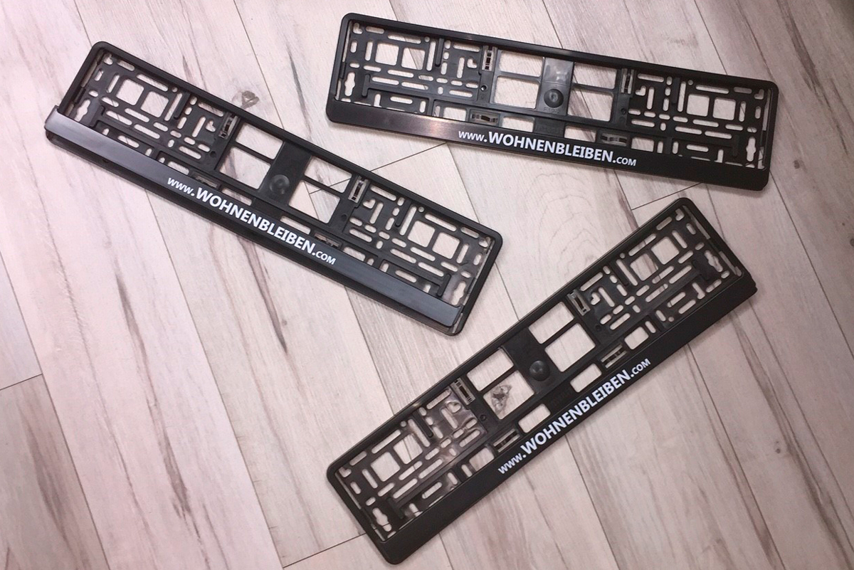 Für unseren Kunden Wohnen bleiben haben wir neue Kennzeichenhalter gefertigt. 
#wetzlar #werbeagentur #fahrzeugbeschriftung#konzeption #grafik #design #fahrezeugbeklebung #gießen #agentur #werbung #kennzeichenhalter #außenwerbung #agenturleben #lahndillkreis #druck #werbungwirkt