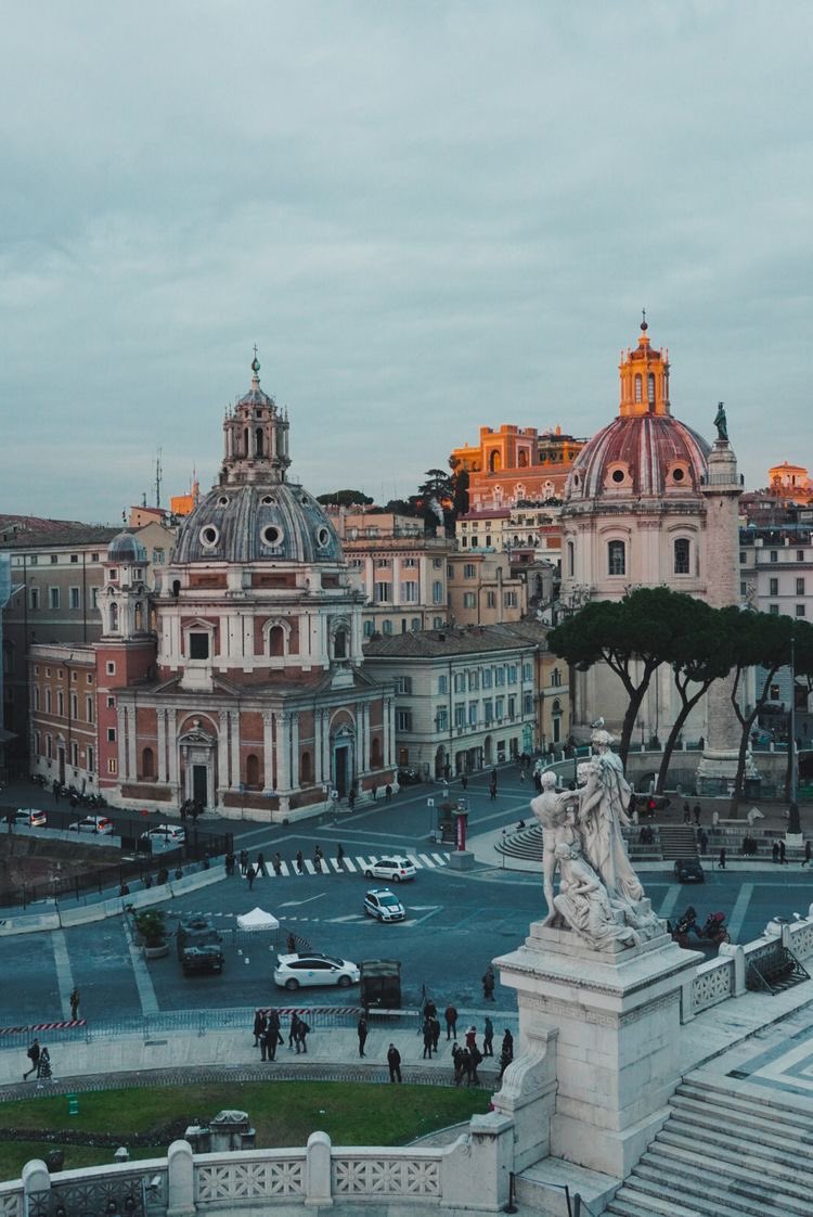 winterlusi's tweet photo. te vienes conmigo a roma? 

enviar https://t.co/IA0gUKG6OG