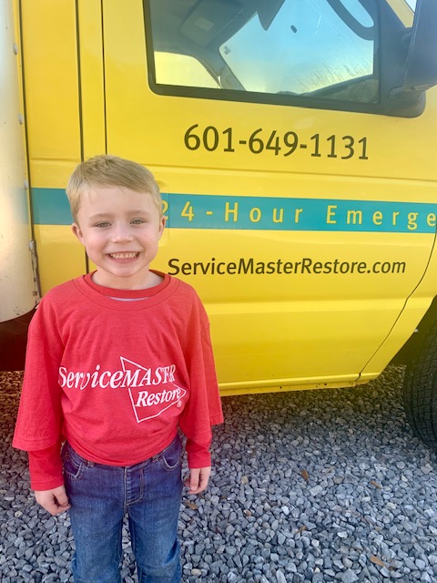 ServiceMasterMS's tweet image. RED Shirt Friday! Good morning from Luke and all of us at ServiceMaster. Every Friday we show our support for our troops, our country and our flag by wearing RED. May God continue to bless America. Call us if you have a water, fire or mold disaster-We are the experts.601.649.1131