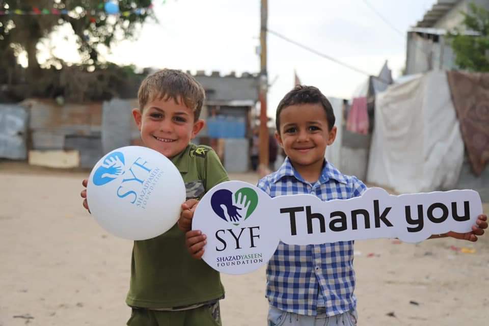 syf_relief's tweet photo. Happy #WorldChildrensDay! 💙💚🎉🎈 

Every #child deserves to be safe, healthy &amp; supported, with a chance to learn and choose the #future they deserve. At #SYF we are working hard every day to make that happen ✨

❇️ Donate today - https://t.co/6IDOZQ8vkY https://t.co/BCiViR53AA