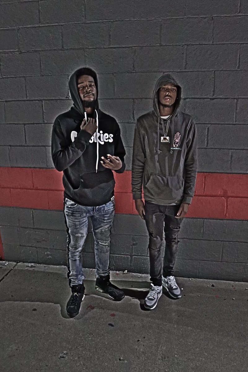 YungAnubis's tweet photo. Shit been real wavy lately🏄🏾‍♂️ https://t.co/d4XVScgozn