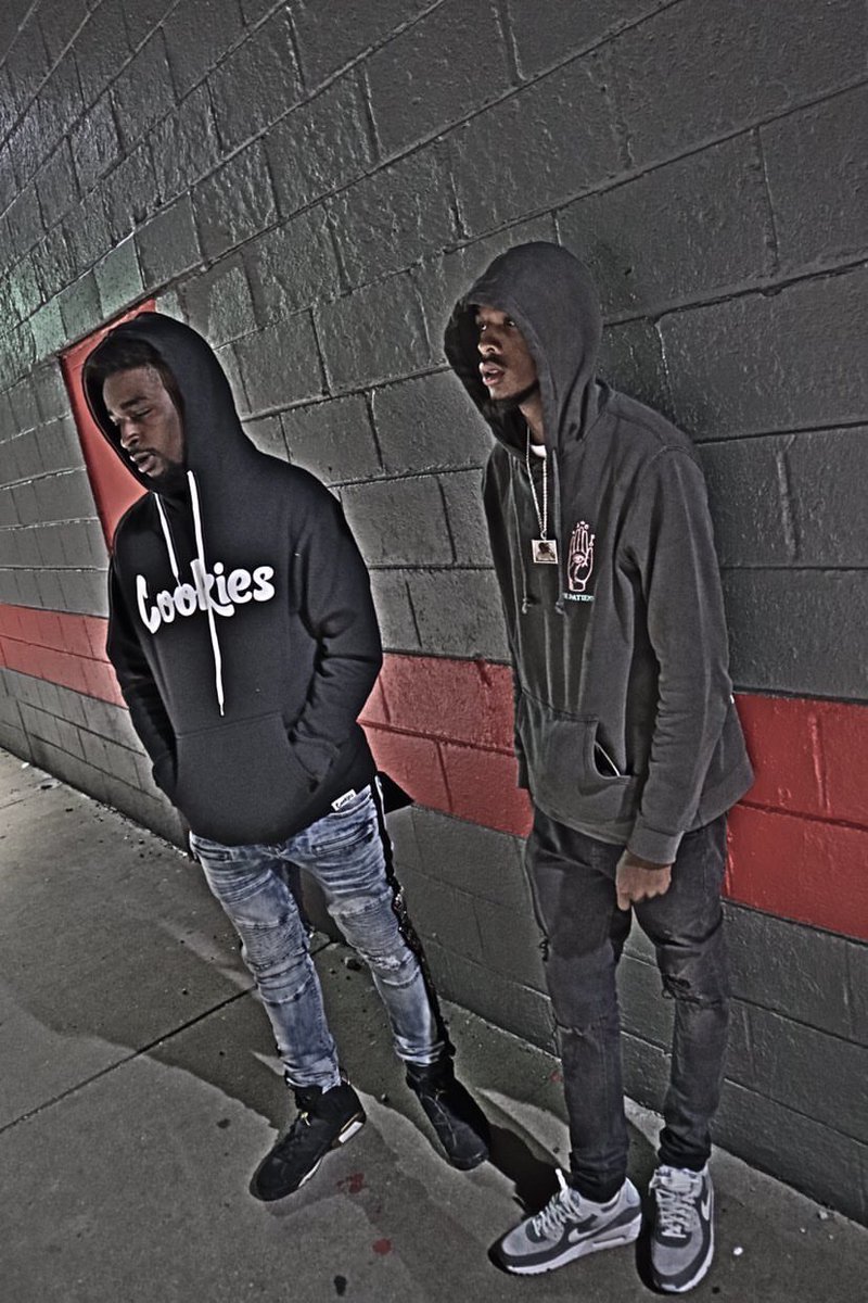 YungAnubis's tweet photo. Shit been real wavy lately🏄🏾‍♂️ https://t.co/d4XVScgozn