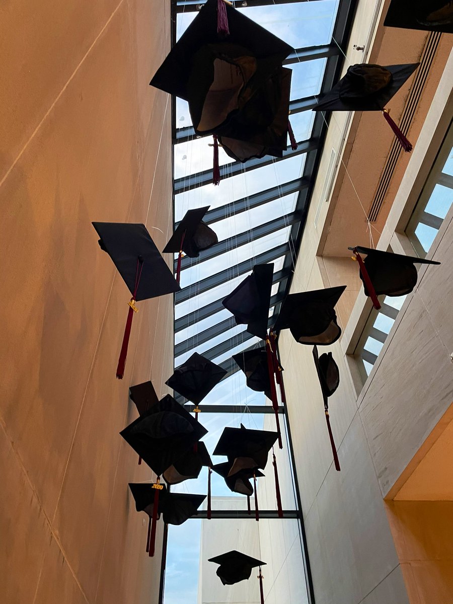 UofSC's tweet photo. If you’ve walked through the @RussellHouseUU lately, you might have noticed a new photo backdrop installed for our graduates set to commence in December.

🎓 Seniors, stop by and take a photo and when you share it, use #UofSC20 so we can celebrate with you! https://t.co/UtRf3I7ipV