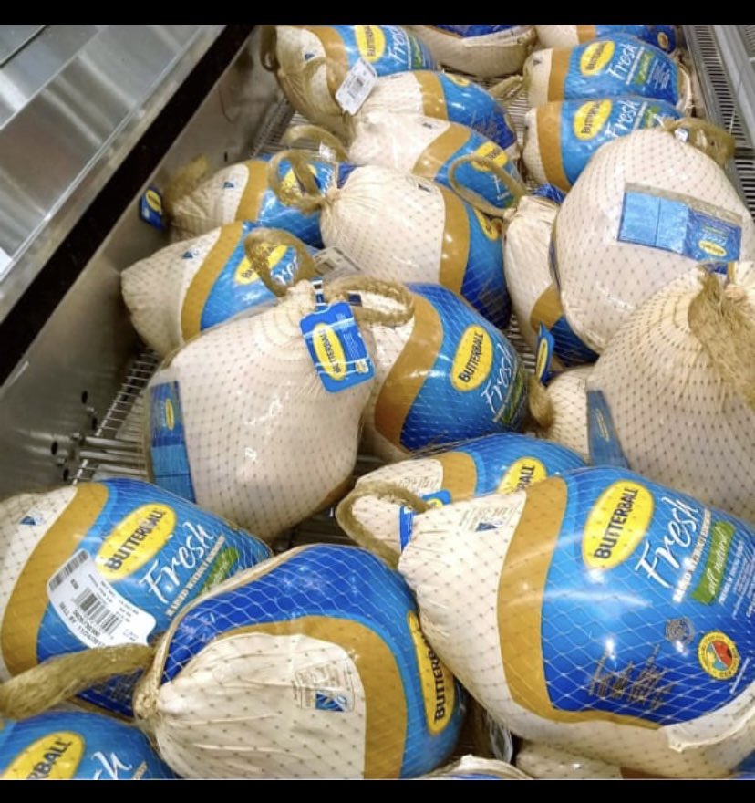 TheBullwork's tweet photo. Gov. Gavin Newsom this morning:

“This weekend we start collecting all turkeys in excess of 10lbs from area grocers. This will limit group sizes in the name of safety.
We also will obtain records of prior sales for bird-tracing to locate addresses as potential gathering spots.” https://t.co/9PfN2SivnT