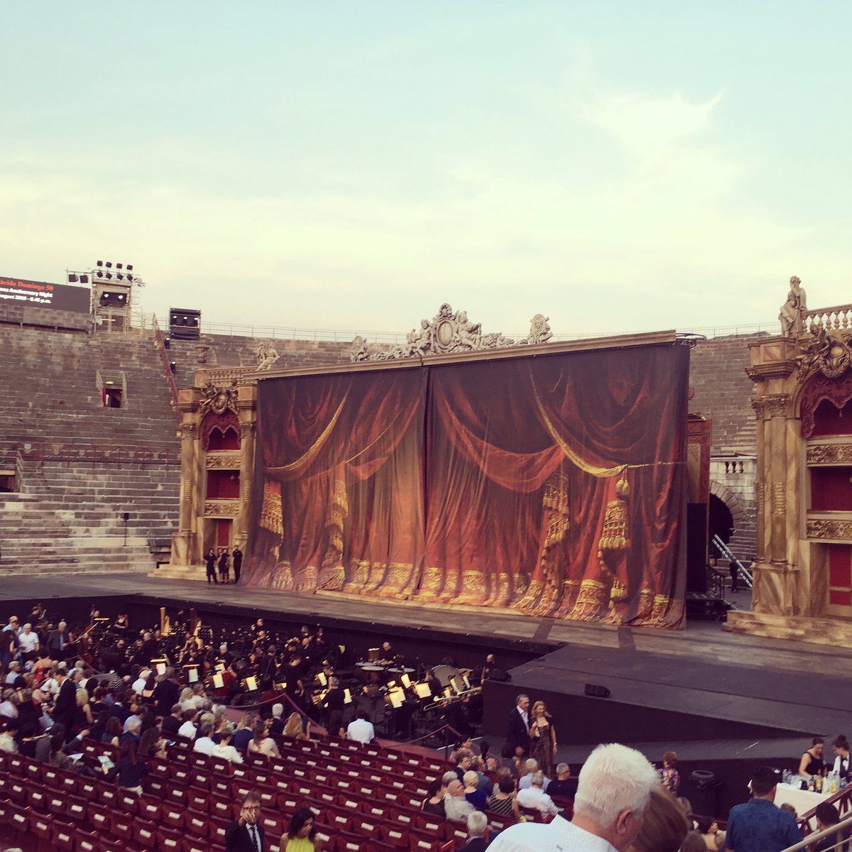 janiceedgerton_'s tweet photo. Like a dream. At the Arena di Verona for the opera La Traviata on our honeymoon last summer. Truly spectacular ❤️

#opera #latraviata #amphitheatre #roman #verona #honeymoon #festival #openair #arts #italy #italia #live #theatre #events https://t.co/P0ZWRh66IF