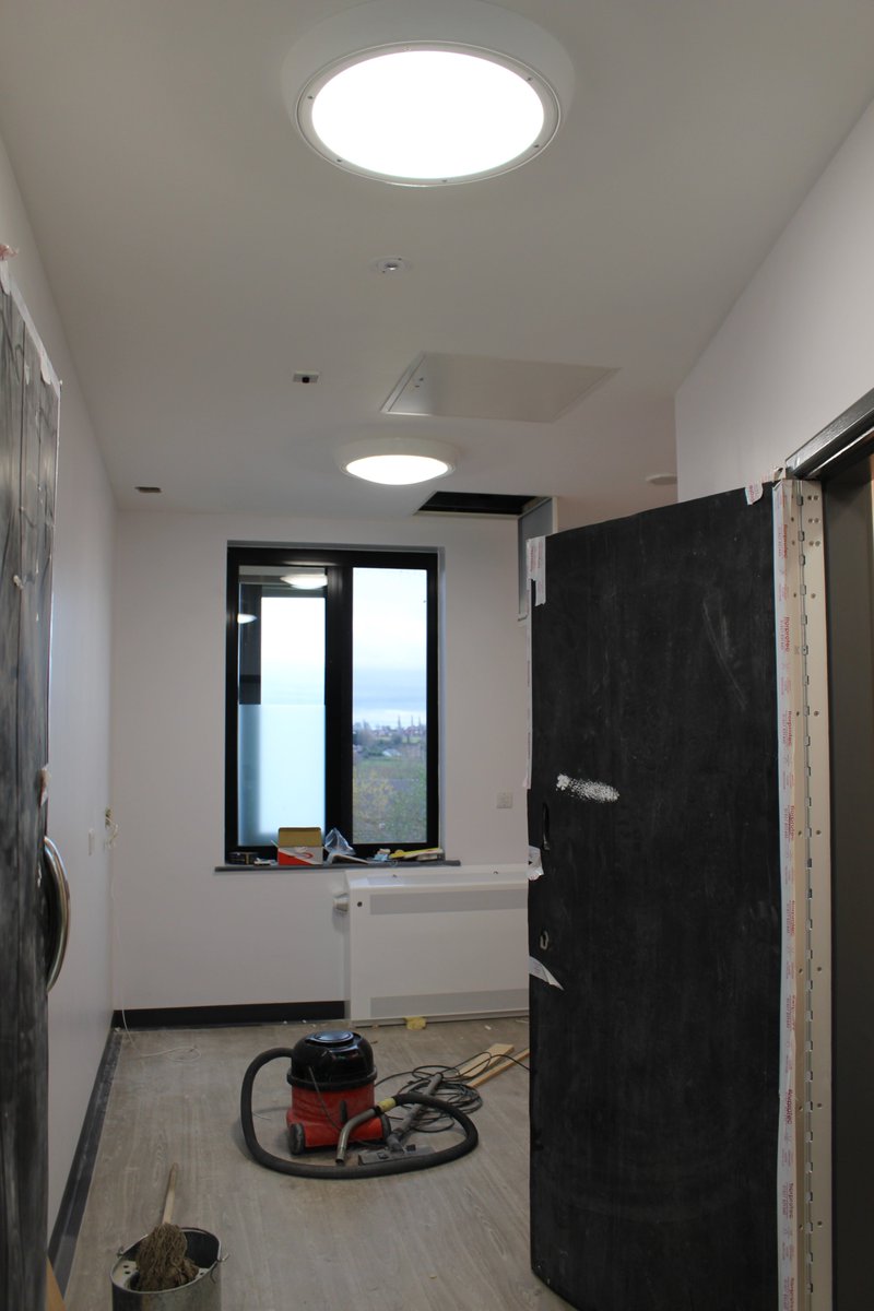 HopwoodElectric's tweet image. What a difference a month can make, with Phase 1 completion imminent on our Fairfield Hospital project.

New, secure LED Lighting &amp;amp; Power Distribution, and stunning @HelloVisualite panels to create a calming atmosphere.

#NHS #MentalHealth #LEDLighting #Hospital #Construction