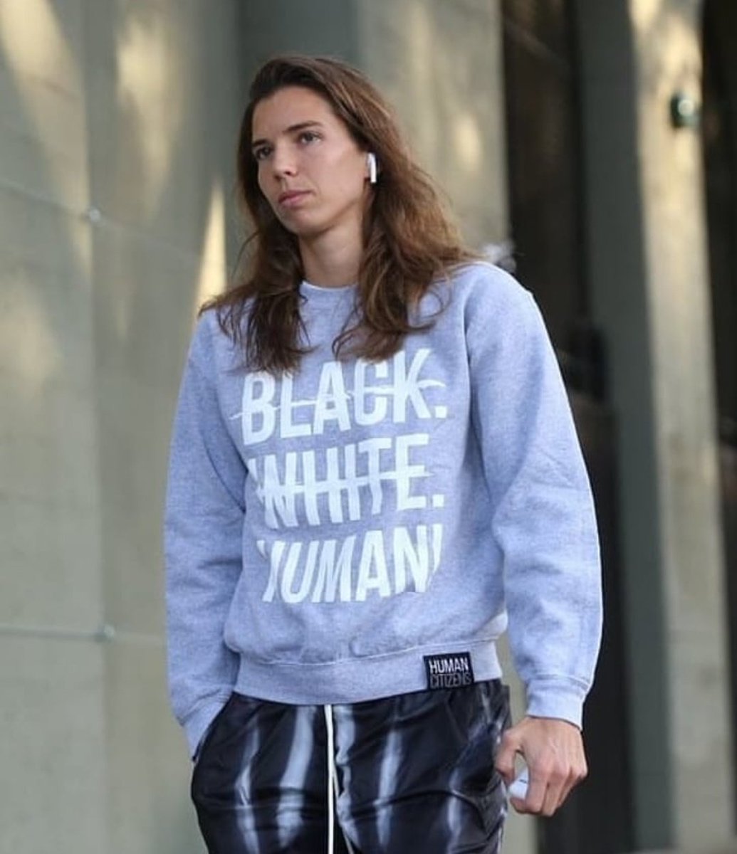 Tobin Heath's jawline; a thread