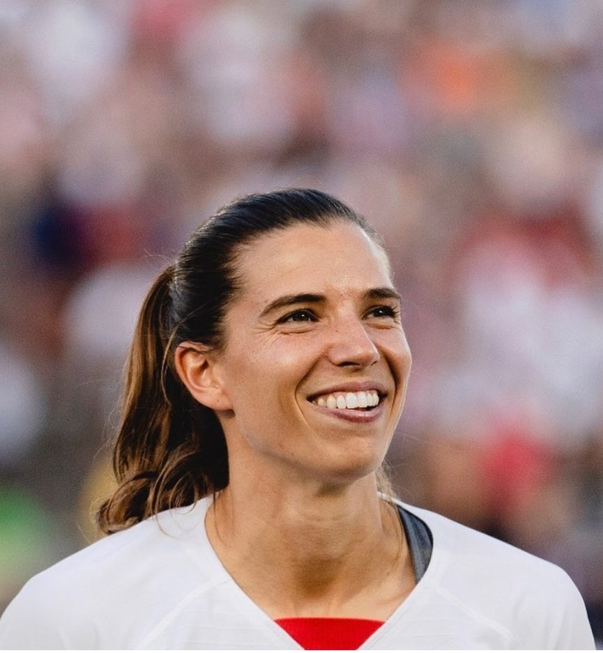 Tobin Heath's jawline; a thread