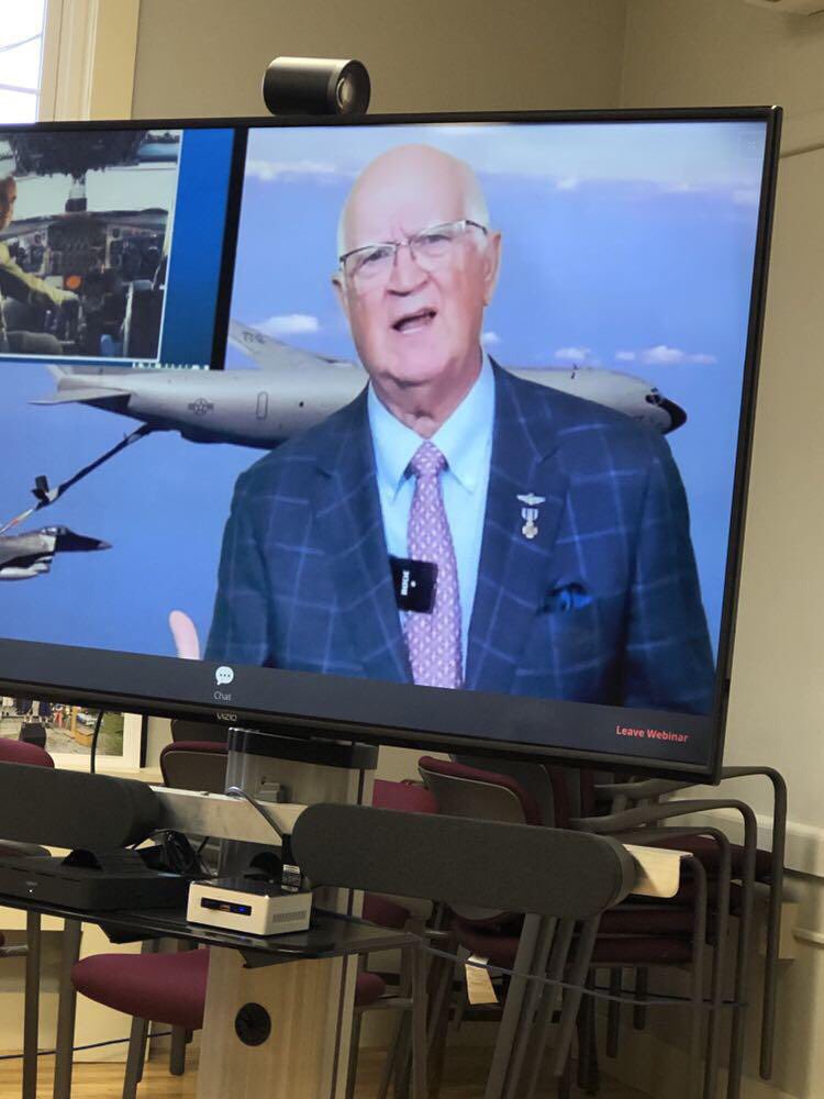 TheLtColonel's tweet photo. All set up for a virtual keynote. #VirtualEvents #keynote https://t.co/XfTb7ZmKge