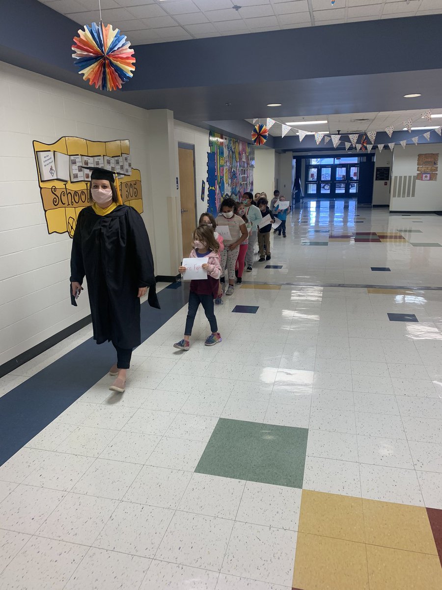 WeAreCottonwood's tweet photo. Sometimes situations change plans, but @CW_MrsLong still got her procession she earned! Congrats on a job well done Mrs. Long! #Why305 #CWCommunity #Masters https://t.co/05x1kJr88R