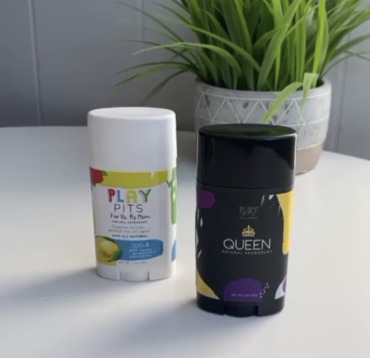 PLAYPITS's tweet image. Coming up next to @verzuzonline is Suga vs Queen let’s gooooo #UnderArmie wya?!