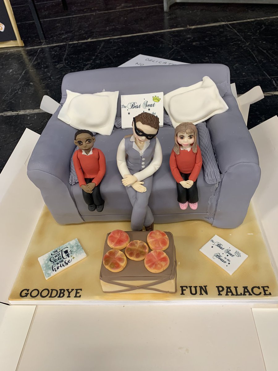 Ladies and Gentlemen, Boys and Girls fasten your seatbelts as live from the  #FunPalace on  #FundayFriday its  @ParklandsLeeds  #bestseatsinthehouse assembly. Prizes,  #vendingmachines, awards, drinks... XTables and lots of elbows, smiles and love. Enjoy the thread with  @ST3AMCo