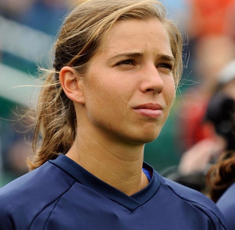 Tobin Heath's jawline; a thread