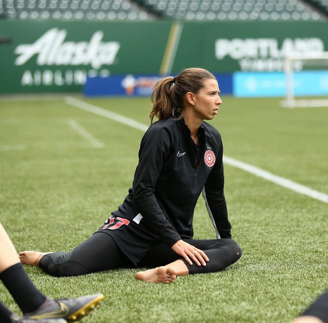 Tobin Heath's jawline; a thread