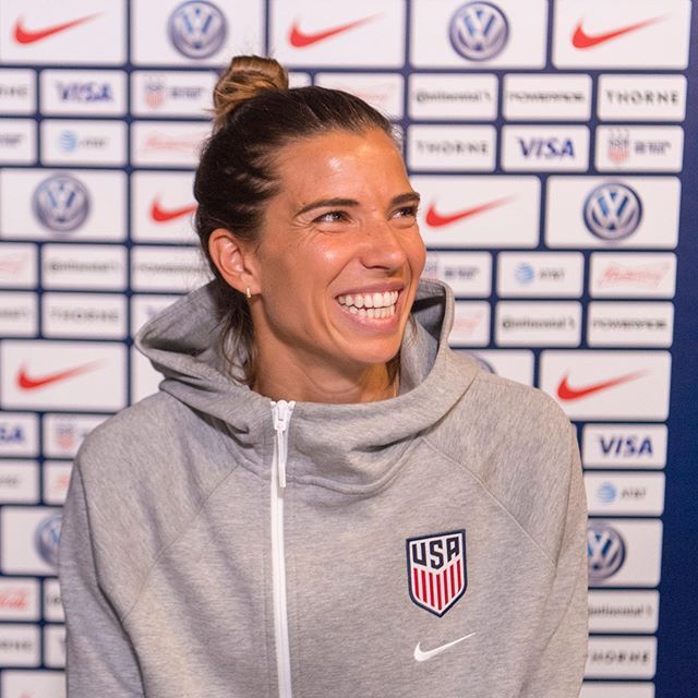 Tobin Heath's jawline; a thread