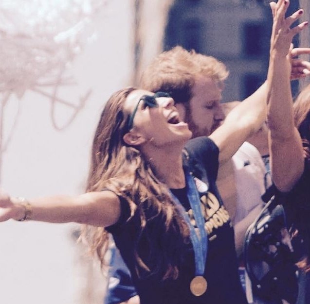 Tobin Heath's jawline; a thread