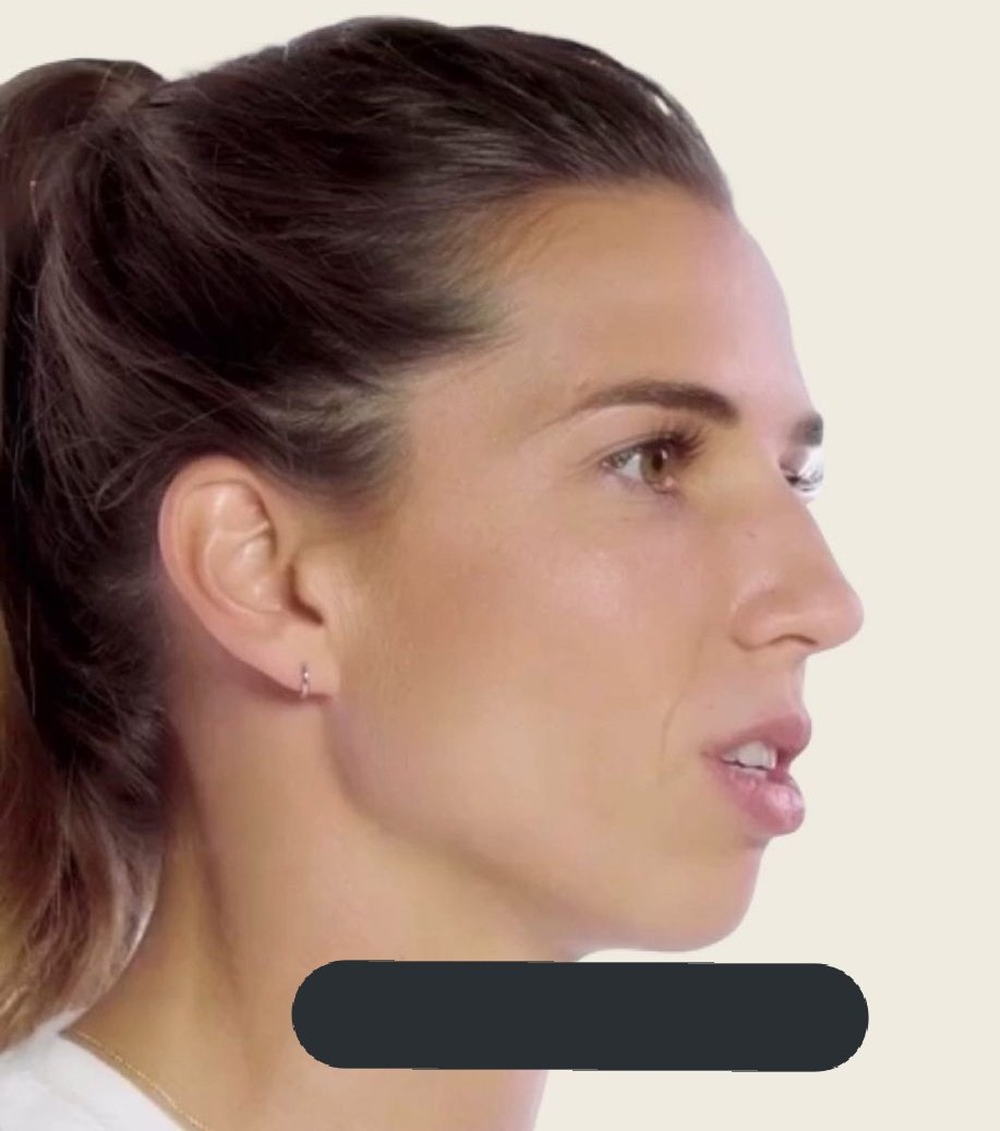 Tobin Heath's jawline; a thread