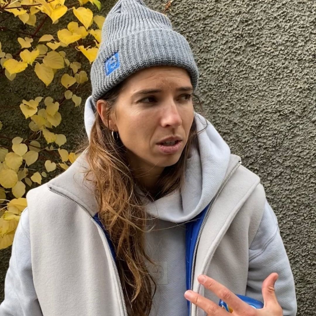Tobin Heath's jawline; a thread