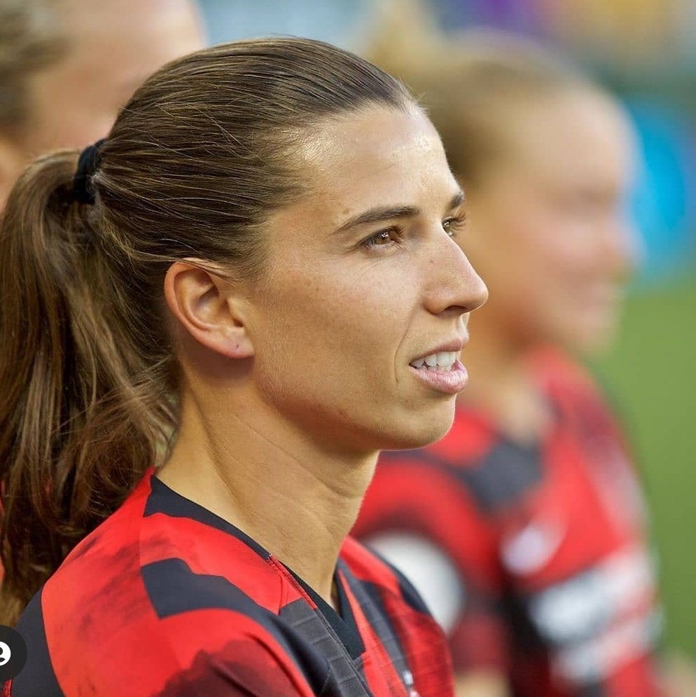 Tobin Heath's jawline; a thread