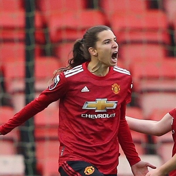 Tobin Heath's jawline; a thread