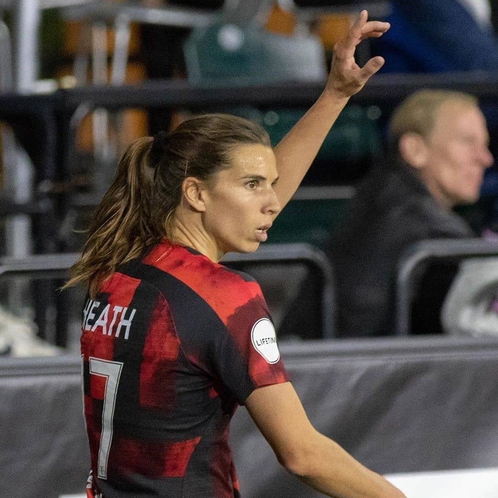 Tobin Heath's jawline; a thread