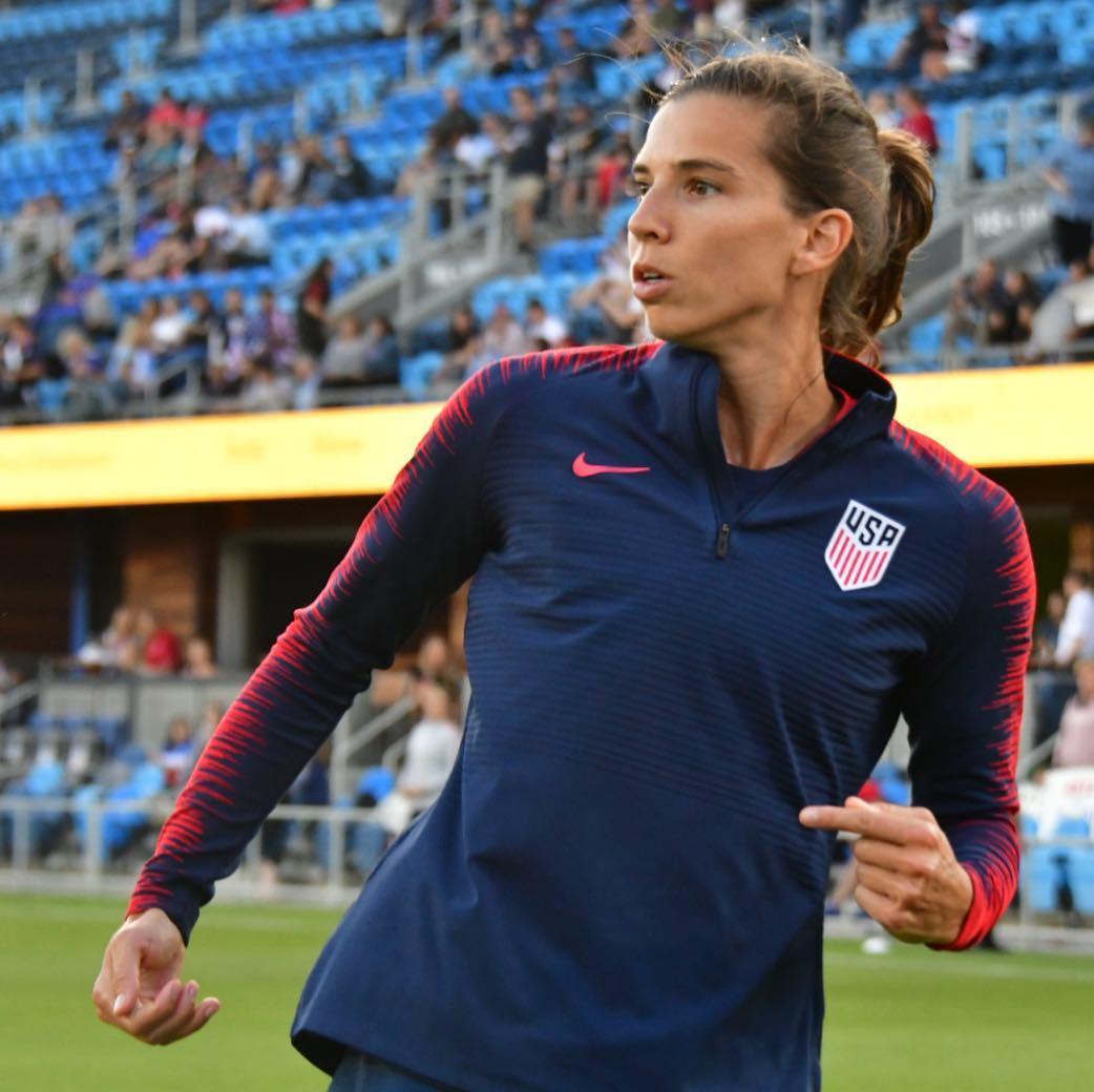Tobin Heath's jawline; a thread