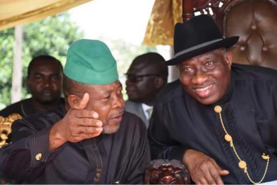 EmekaIhedioha's tweet photo. I join the rest of the world to felicitate with the former president of Nigeria, Dr GoodLuck Ebele Jonathan, ⁦@GEJonathan on⁩ the occasion of his 63rd birthday. 

It is my prayer that the good Lord shall continue to imbue him with good health &amp; more fulfilling years ahead. https://t.co/O5pcR9oXR7
