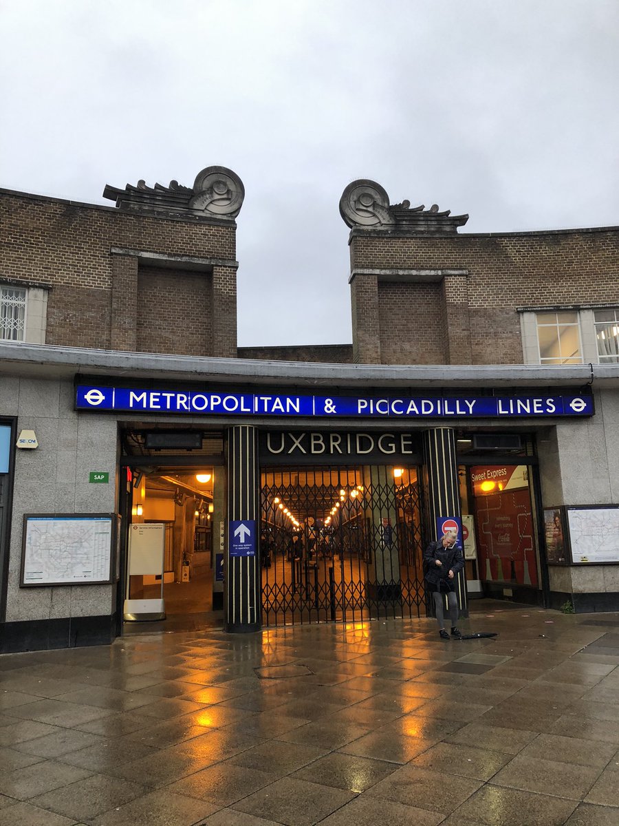 Uxbridge tube station, very Art Deco indeed