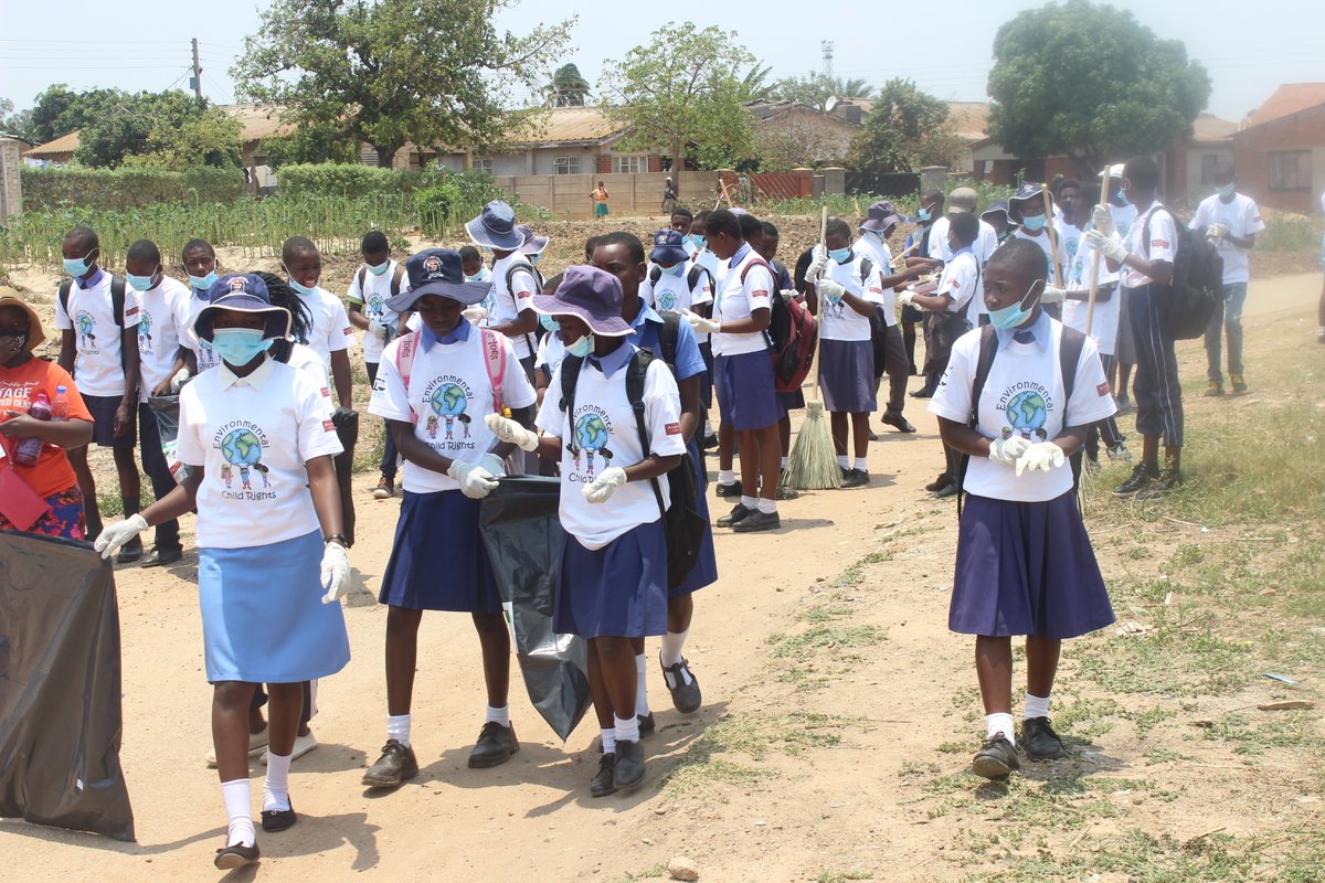 #Children  no longer want to  remain on the sidelines of decision making but are aiming to be the agents of change. #WorldChildrensDay gives us an opportunity to rethink our model of development &amp; the manner we treat the environment. 

#MyPlanetMyRights to waste free environment.