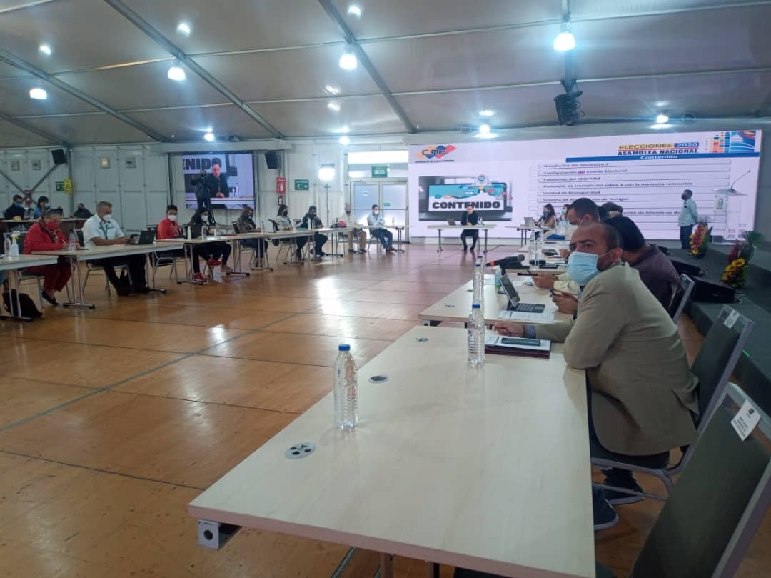 cneesvzla's tweet photo. #20Nov En el Centro de Operaciones Estratégicas del @cne_ve, se celebra reunión del Comité Logístico Nacional Ampliado, para afinar detalles rumbo a las Elecciones de Diputados y Diputadas a la Asamblea Nacional del próximo #6Dic.

#TiempoDeElegir https://t.co/unZ1Iubjwu