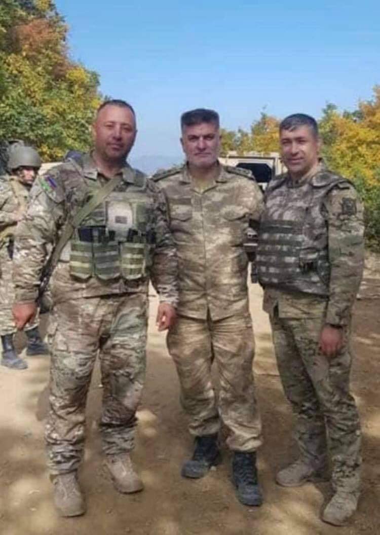 Şəkilə 3 saniyə baxırsan, avtomatik 7 rayon alınır
- Tehran Mənsimov
- Zaur Məmmədov
- Mais Bərxudarov!