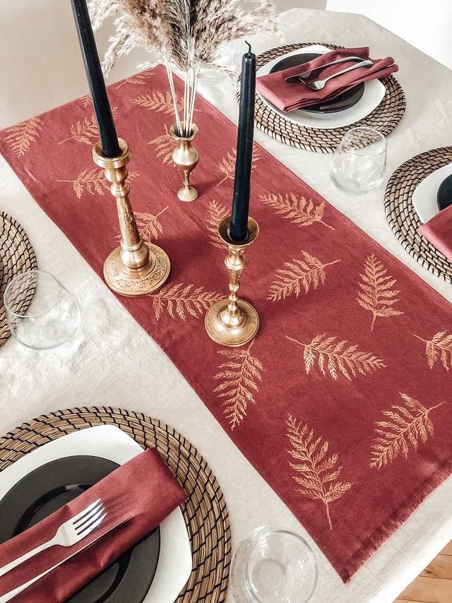 contexturalart's tweet image. @contexturalart Holiday Market is tomorrow @alexandrasociet Dancehall in Inglewood. Please consider supporting local artists. #textile #textileart #shoplocal #yycart #yycartists #handmade #fibreart #handprinted #artisansale