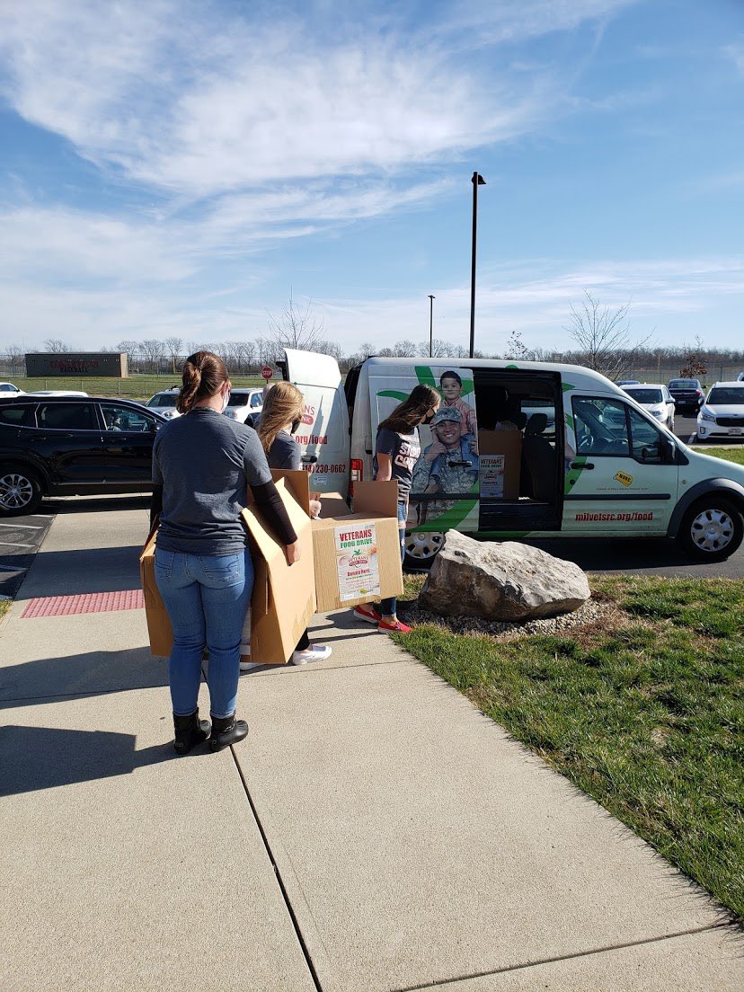 CHSStudentCoun's tweet photo. All three schools really came together the past couple of weeks and made our Veteran’s Food Drive a huge success!!! Big thank yous to everyone who participated ❤️🖤🐯 https://t.co/kbNdpbMIKt